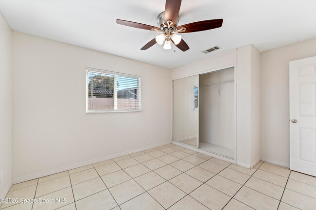 Building Photo - 420 S Tropical Trail