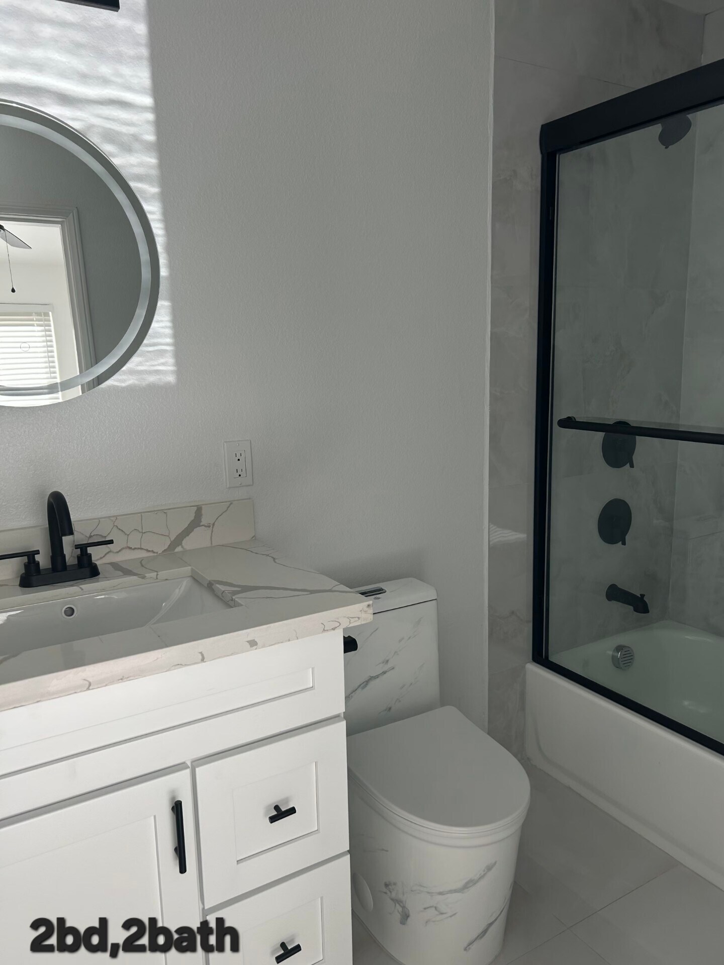 Building Photo - 8153 Banana Ave