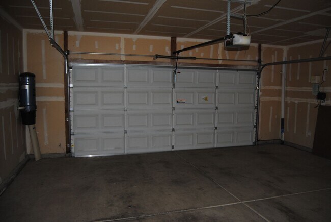 Building Photo - 11130 Dawson Falls Ave