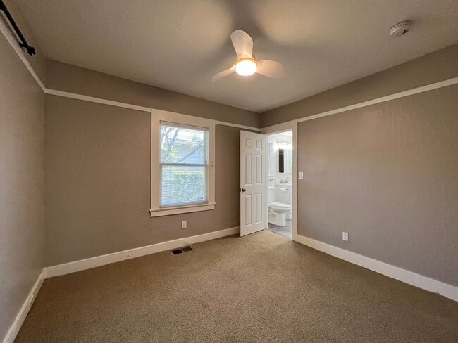 Building Photo - TENTATIVELY RENTED 2 Bedrooms, 1 Bathroom Charmer Near Downtown Napa