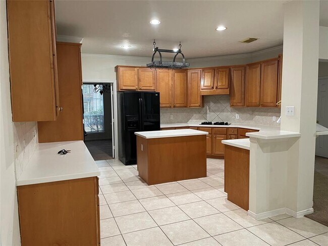 Building Photo - 9410 Creek Vine Dr