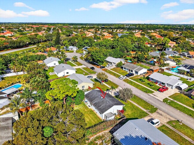 Building Photo - 4896 Neros Dr