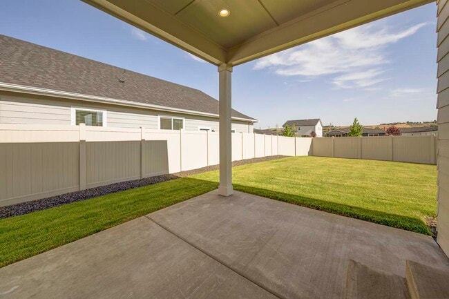 Building Photo - 2699 N Lithodora Ave