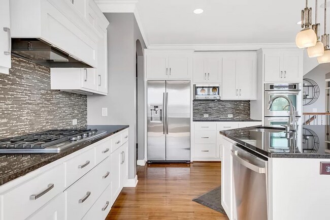 Building Photo - 17659 63rd Pl N