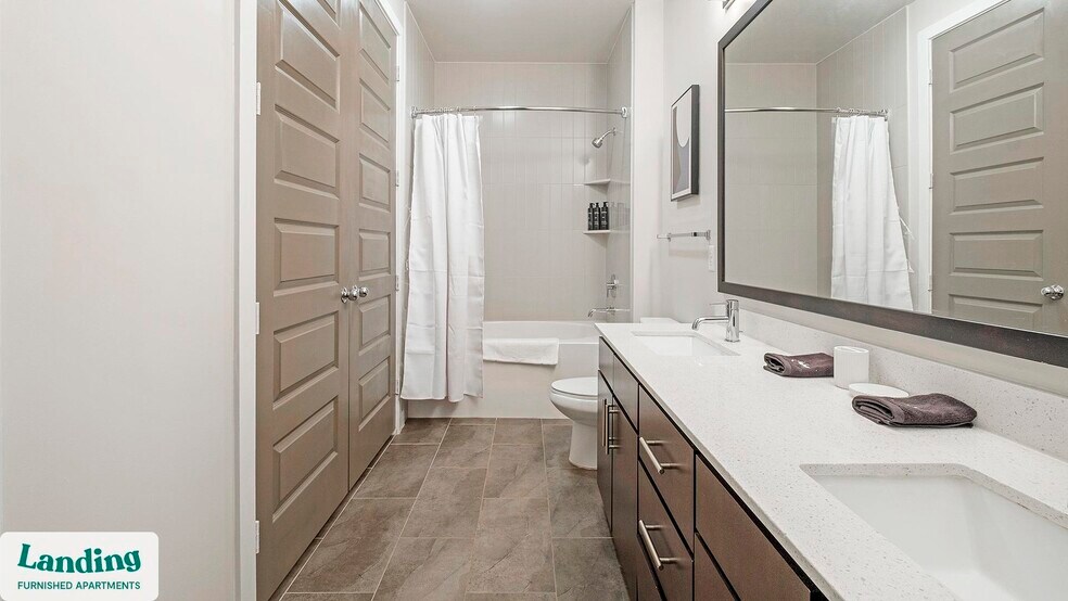 Building Photo - 825 Usener St