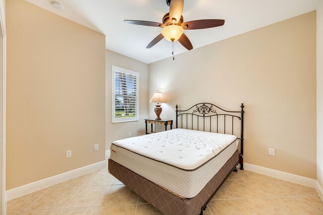 Building Photo - 13430 Kent St