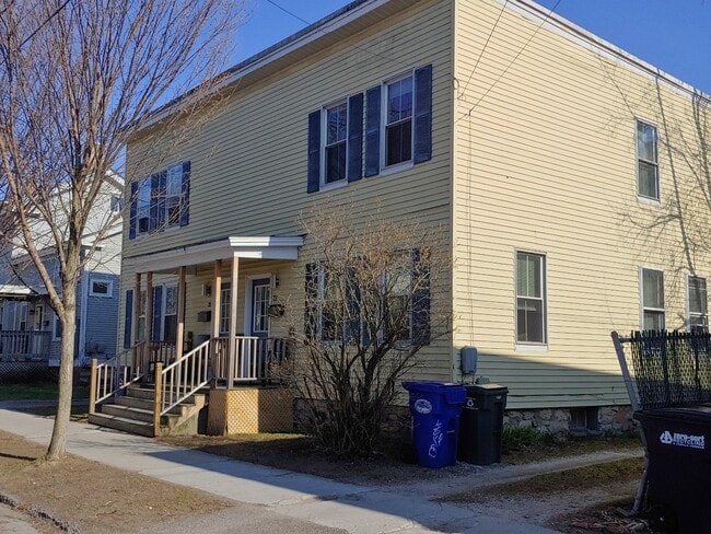 Building Photo - 73 Cedar St