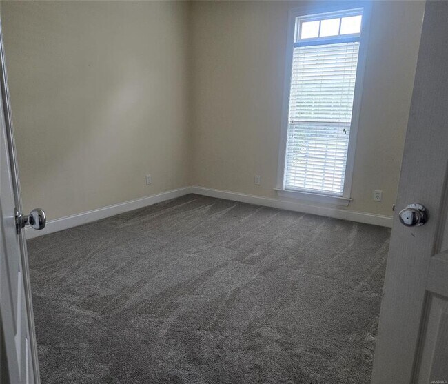 Building Photo - 8918 Autumnbrooke Way