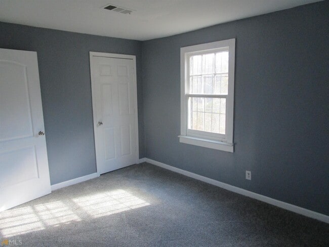 Building Photo - 4333 Capitol Ave