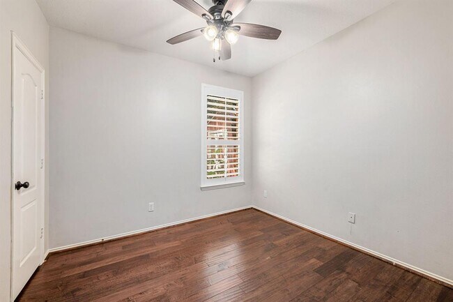 Building Photo - Spinnaker Bay Lane, Pearland, TX 77584 - 5...