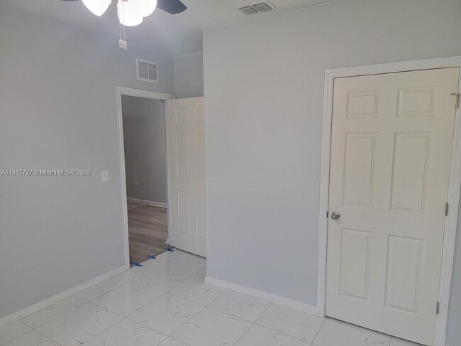Building Photo - 3281 Roxbury Pl SW