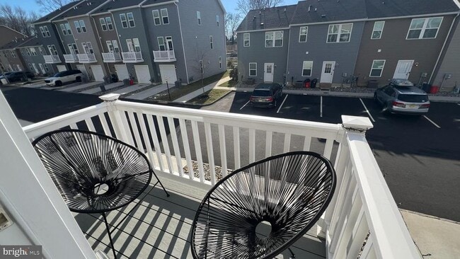 Building Photo - 11 Sidney Ln