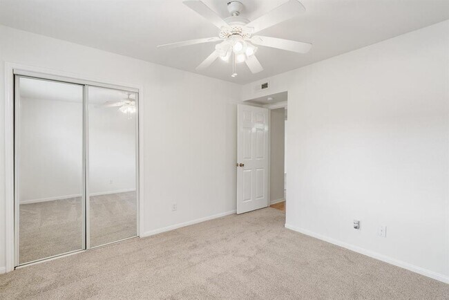 Building Photo - 14333 Memorial Dr