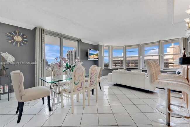 Building Photo - 5555 Collins Ave