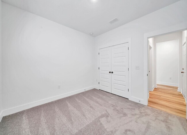 Building Photo - 4bed/2bath Craftsman home in Crestview