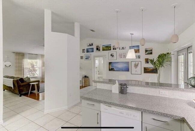 Building Photo - 4217 Malden Dr