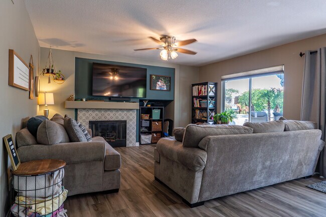 Building Photo - 79290 Desert Wind Ct