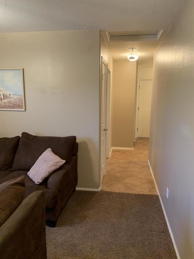 Building Photo - 45023 Miramar Rd