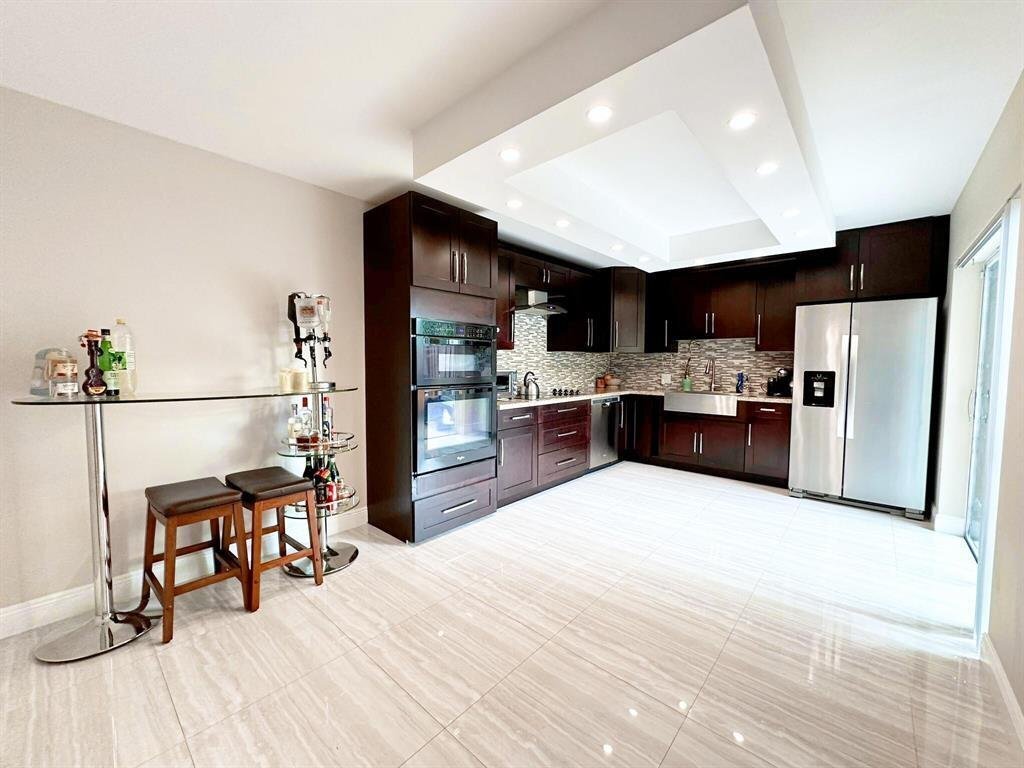 Building Photo - 1545 Augusta Cir