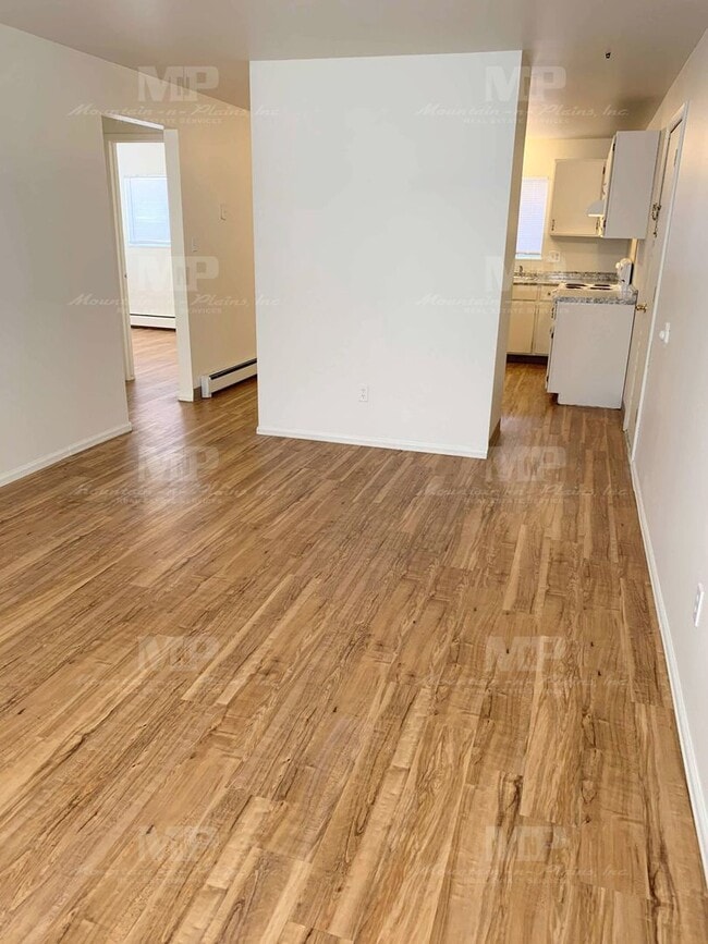 Building Photo - 2909 Sumac St