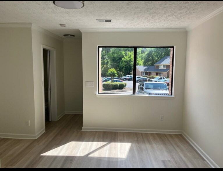 Building Photo - 36 Country Pl Ct