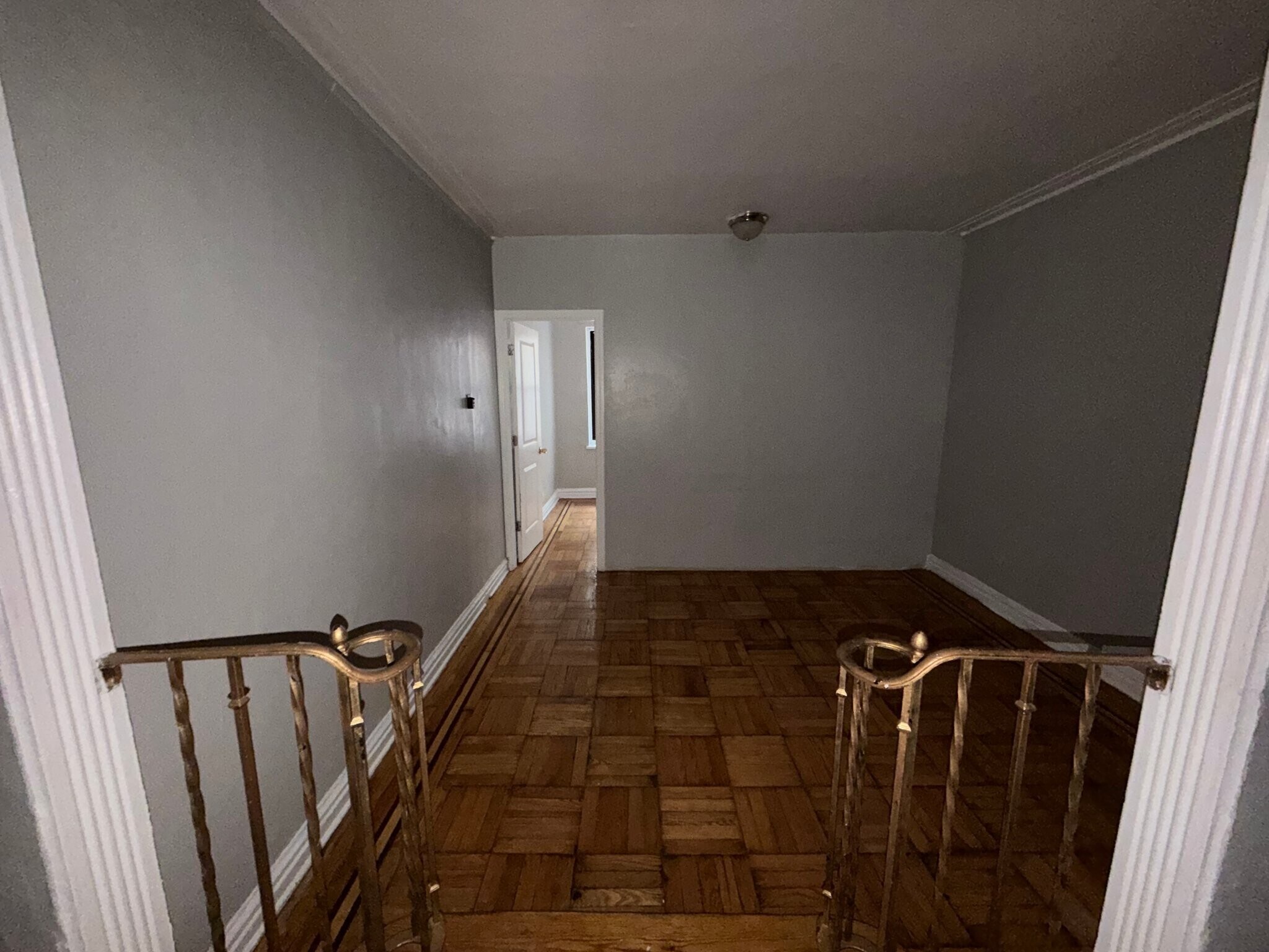 Building Photo - 253 E 181st St