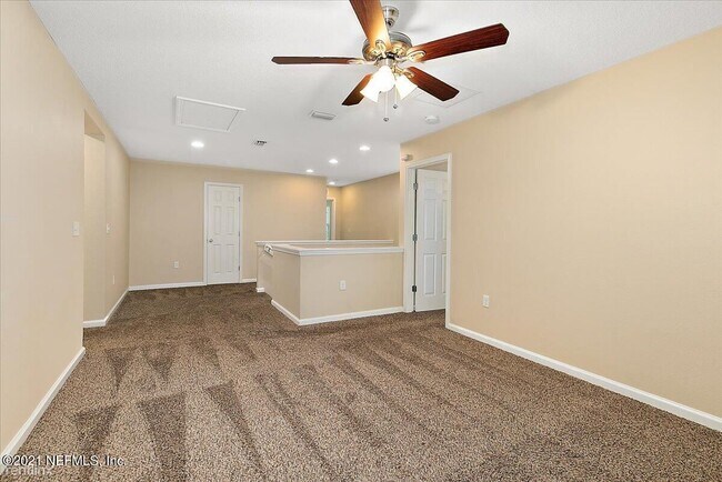 Building Photo - 5 br, 3 bath House - 4337 Green Acres Ln