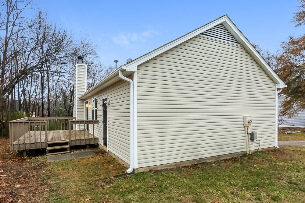 Building Photo - 8127 Sheringham Way