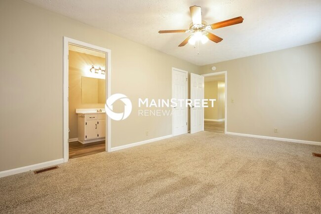 Building Photo - 785 Summer Hill Ln