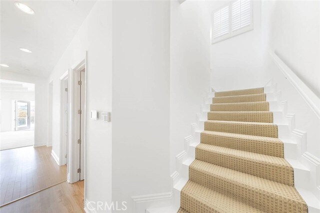 Building Photo - 12 San Remo