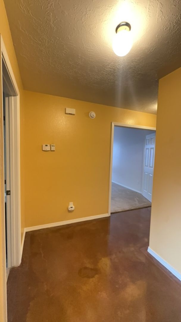 Building Photo - Beautiful 3 Bedroom Home 87402