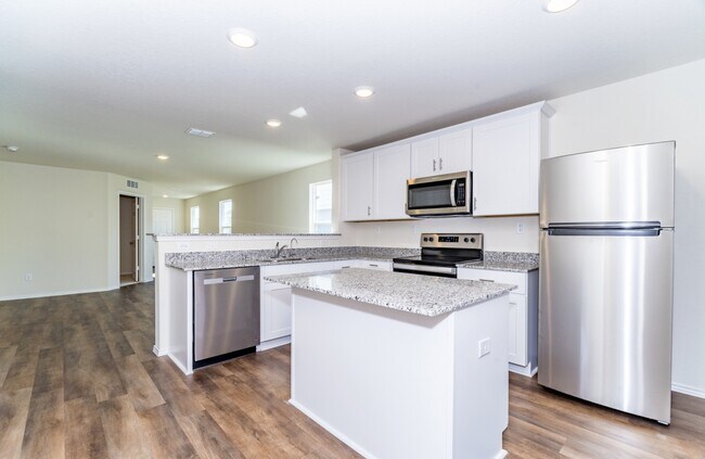 Building Photo - 5911 Rolling Gln