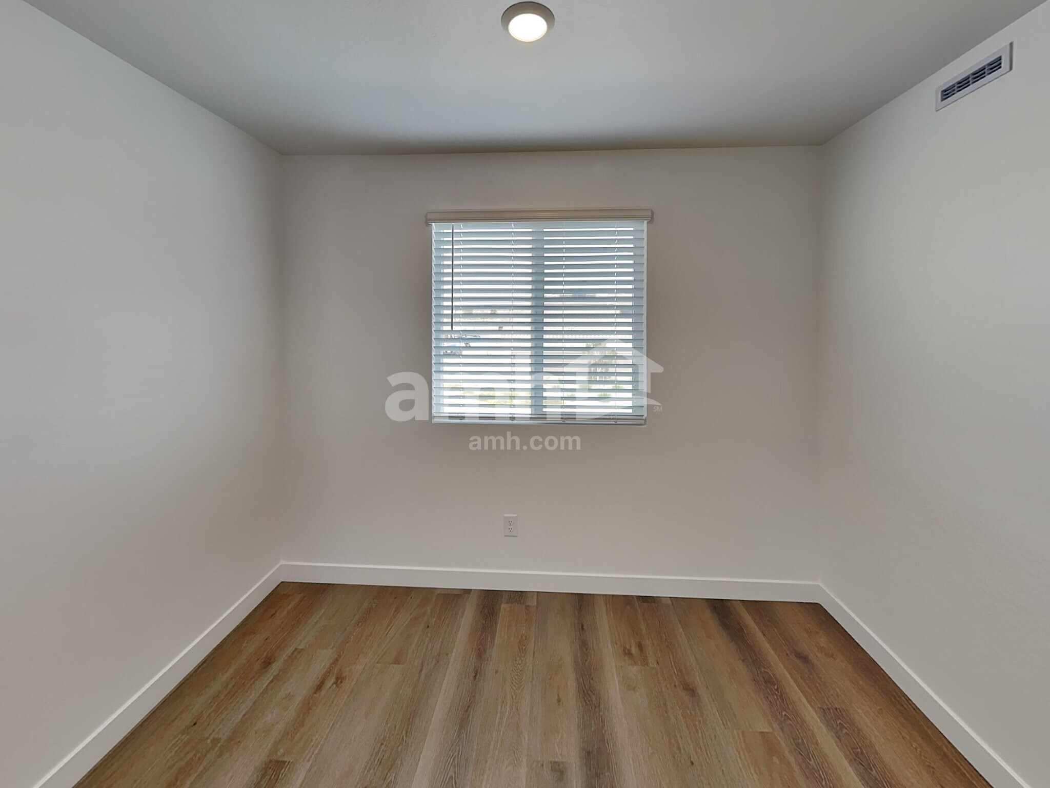 Building Photo - 20177 W Thomas Rd