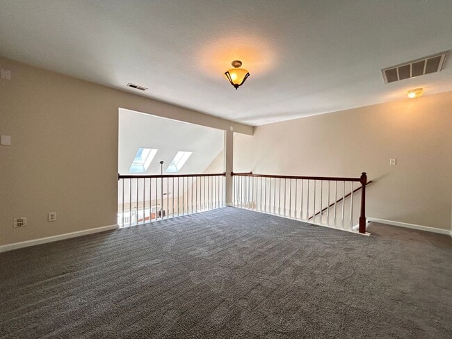 Building Photo - 927 Hunley Dr