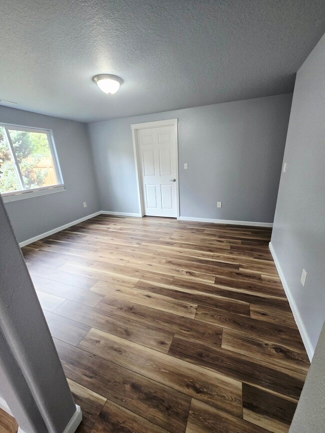 Building Photo - 62464 E Brightwood Loop Rd