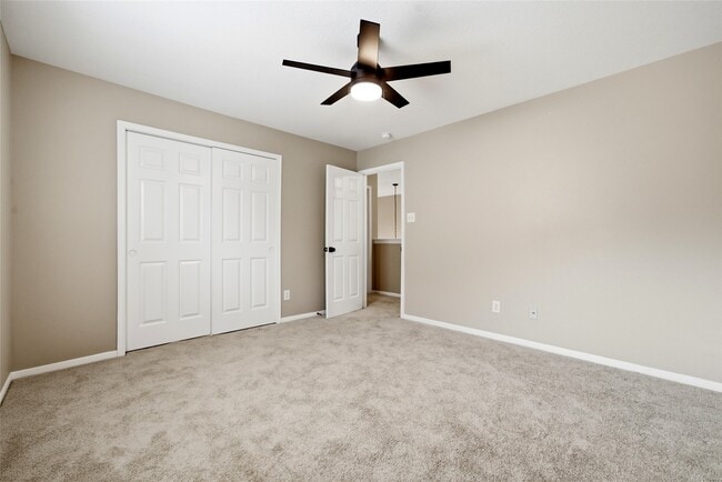 Building Photo - 3711 Slocom Dr