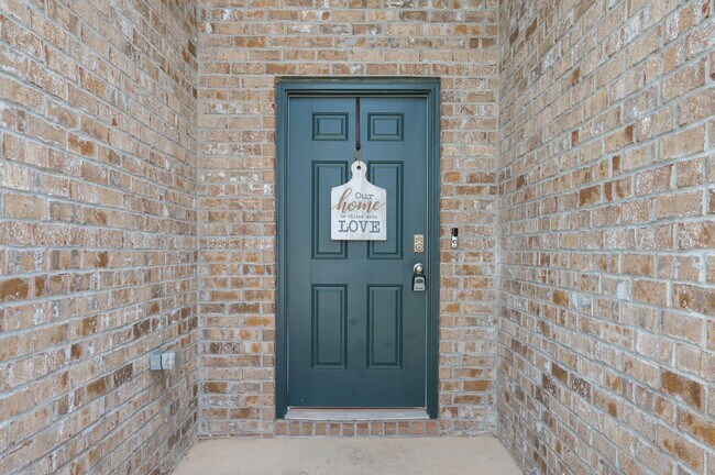Building Photo - 1126 Valor Walk