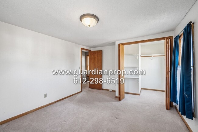 Building Photo - House Near Downtown Stillwater Available N...