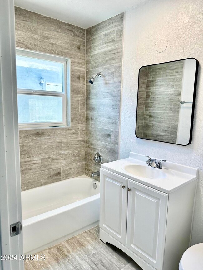 Building Photo - 6808 N 23rd Ave