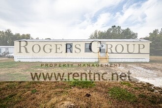 Building Photo - 112 Enchanted Dr