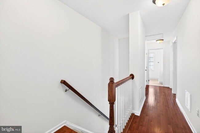 Building Photo - 23149 Flora Mure Dr