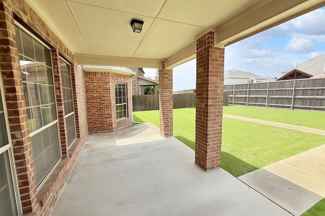 Building Photo - 6413 Fitzgerald Dr