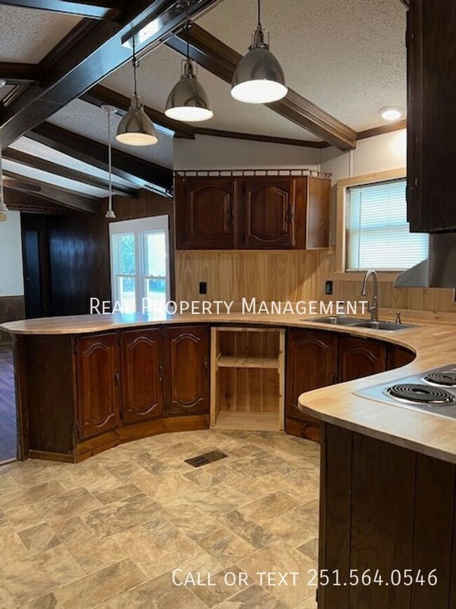 Building Photo - 1701 Bear Fork Rd
