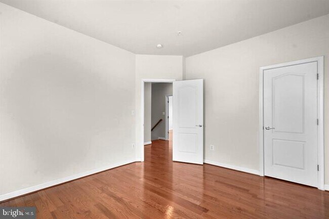 Building Photo - 23215 Frederick Rd