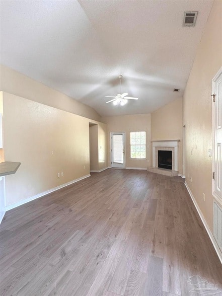 Building Photo - 4966 Berkeley Forest Blvd