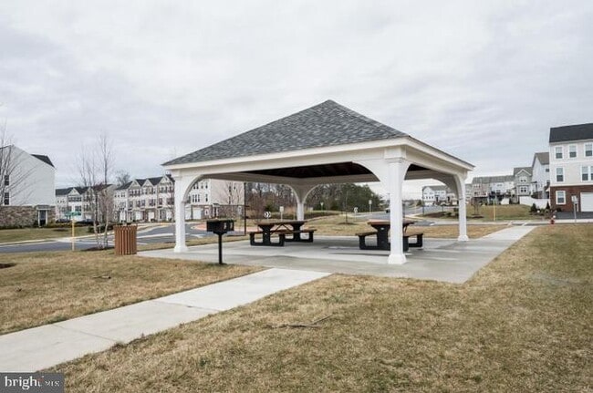 Building Photo - 120 Woodman Ct