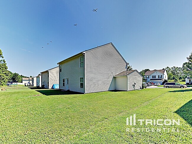 Building Photo - 1710 Ledson Ct