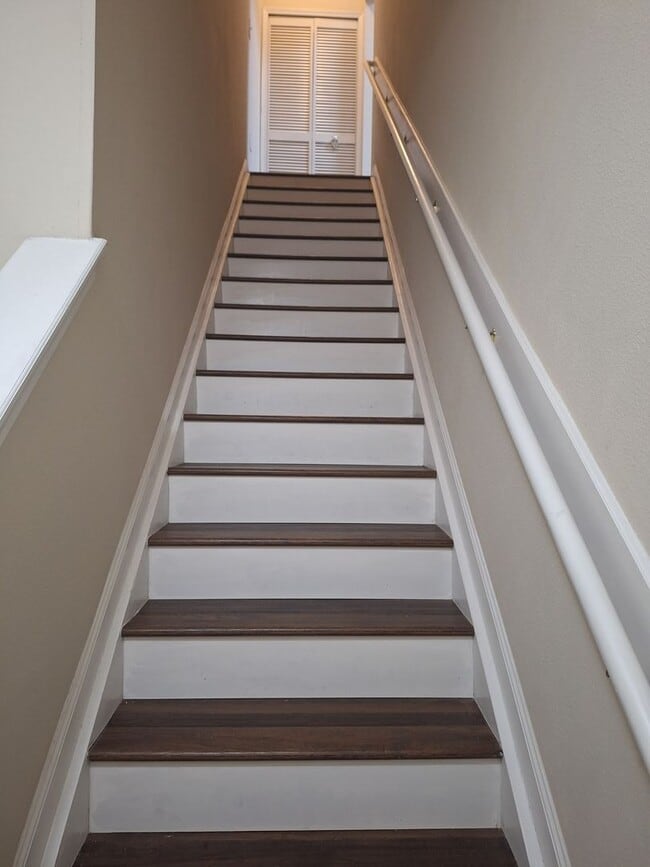 Building Photo - 7061 Snowy Canyon Dr