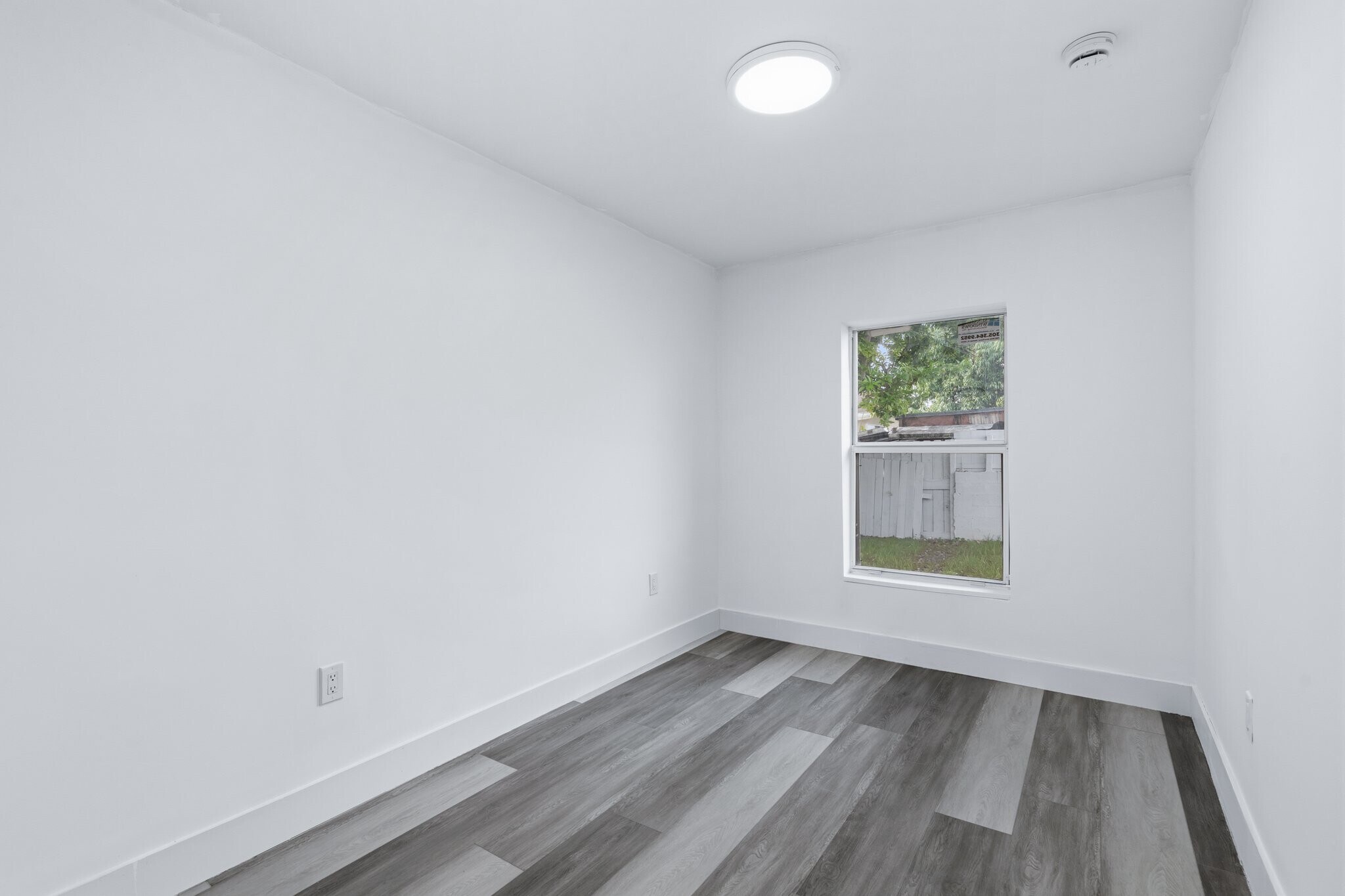 Building Photo - 2433 NW 97th St