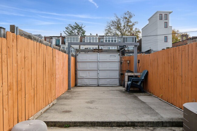 Building Photo - 2241 Prout St SE